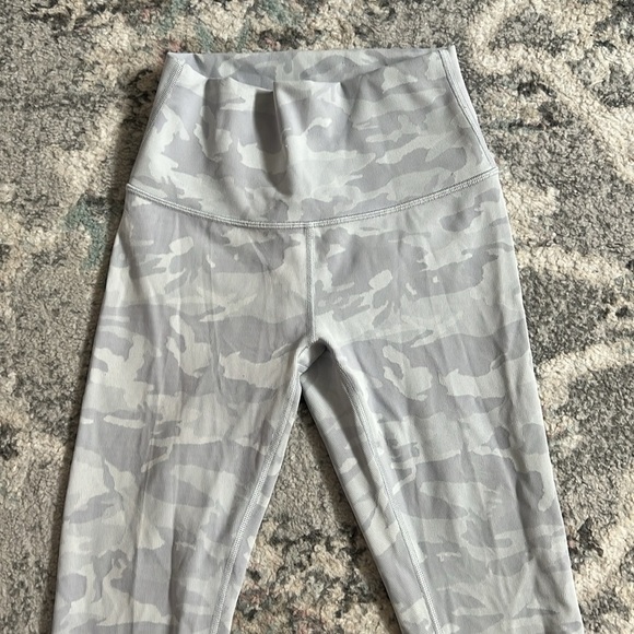 Lululemon Wunder Under High-Rise Tight 25" *Luxtreme - Picture 2 of 10